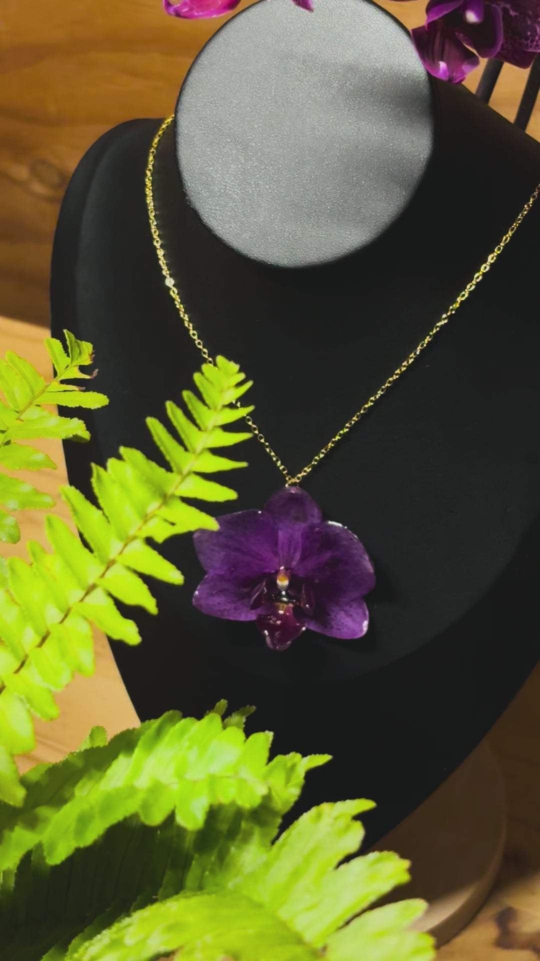 Eternal Orchid Necklace in Medium Purple